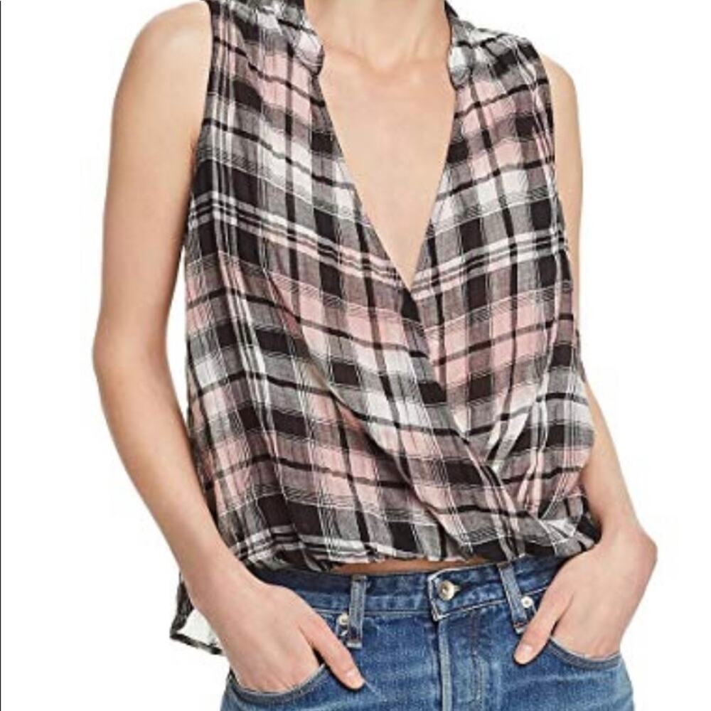 Splendid plaid‎ sleeveless top